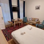 Park Apartment