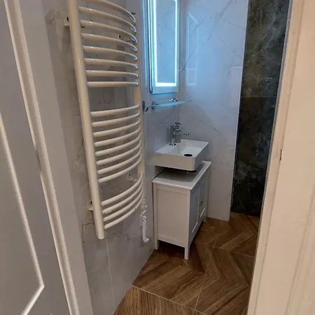 Apartament Park *